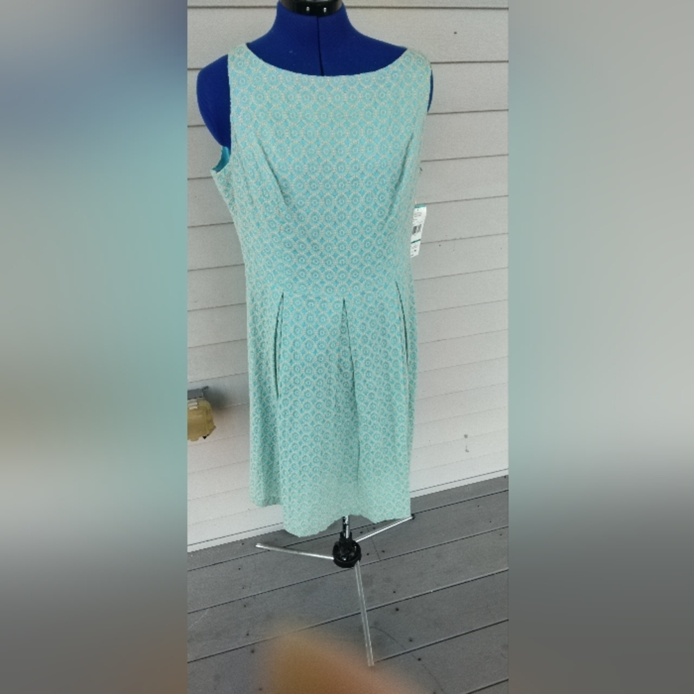9&CO. DRESS - Picture 3 of 8